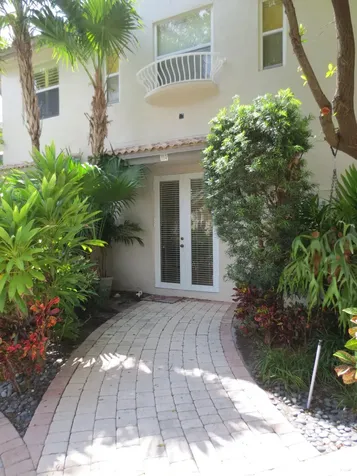 1900 Oceanwalk Lane Lauderdale By The Sea FL 33062