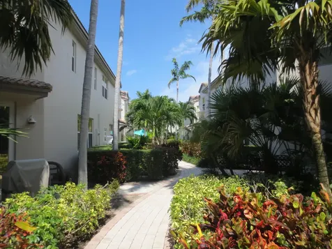 1900 Oceanwalk Lane Lauderdale By The Sea FL 33062