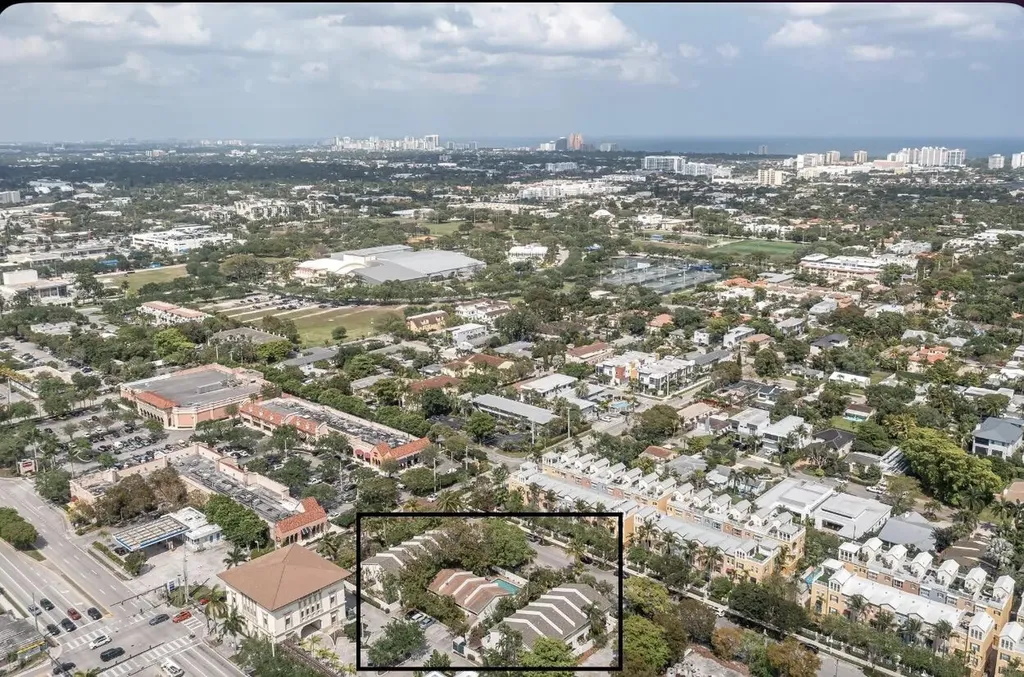 563 NE 7th Avenue Fort Lauderdale FL 33301