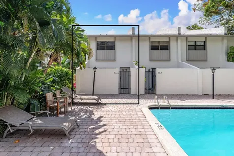 563 NE 7th Avenue Fort Lauderdale FL 33301