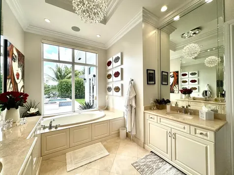 61 Peregrine Avenue Plantation FL 33324