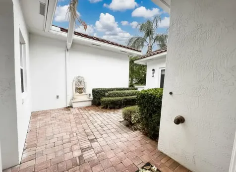 61 Peregrine Avenue Plantation FL 33324