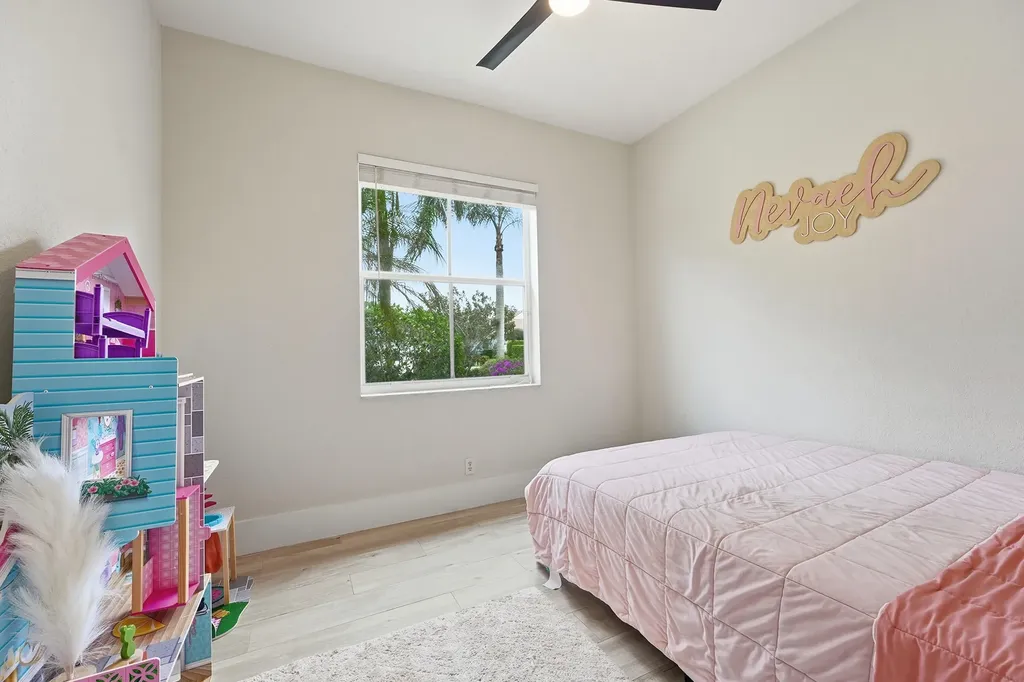 8321 Bob-o-link Drive West Palm Beach FL 33412