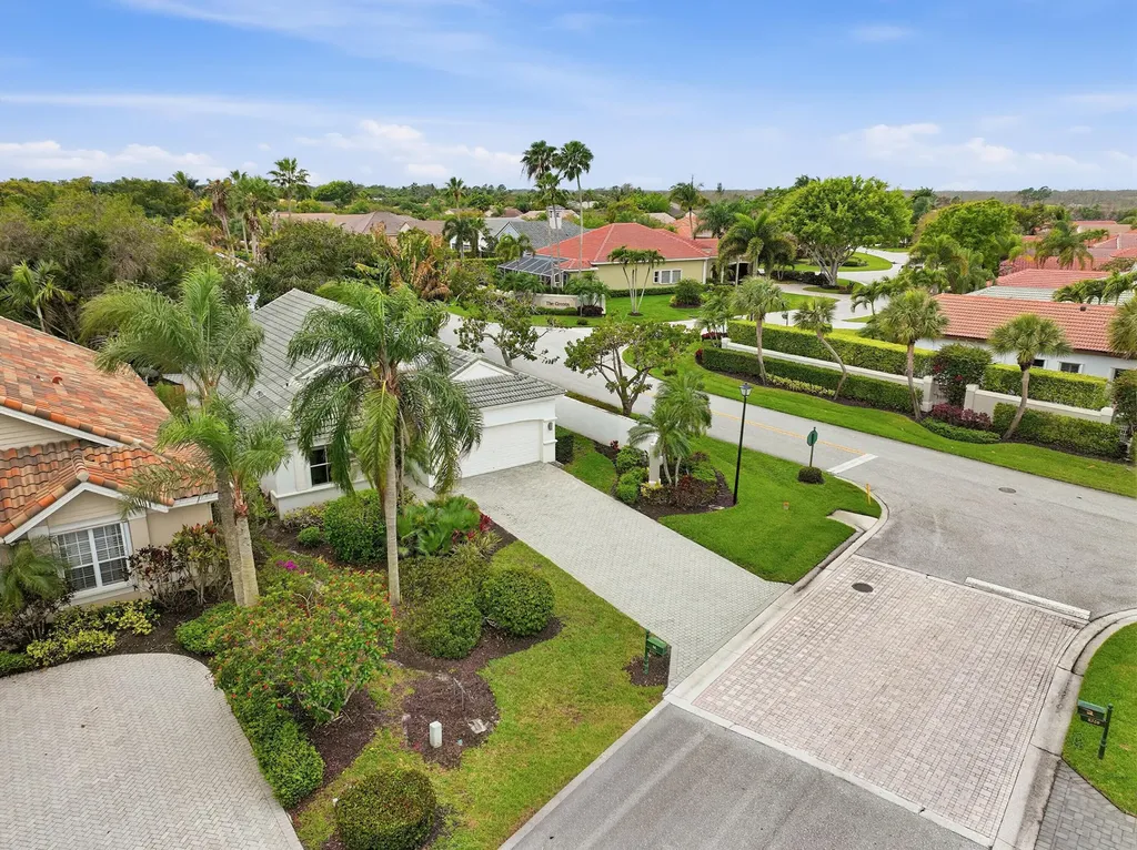 8321 Bob-o-link Drive West Palm Beach FL 33412