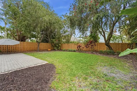 8321 Bob-o-link Drive West Palm Beach FL 33412