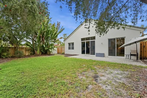 8321 Bob-o-link Drive West Palm Beach FL 33412