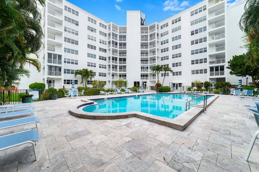 1000 Lowry Street Delray Beach FL 33483