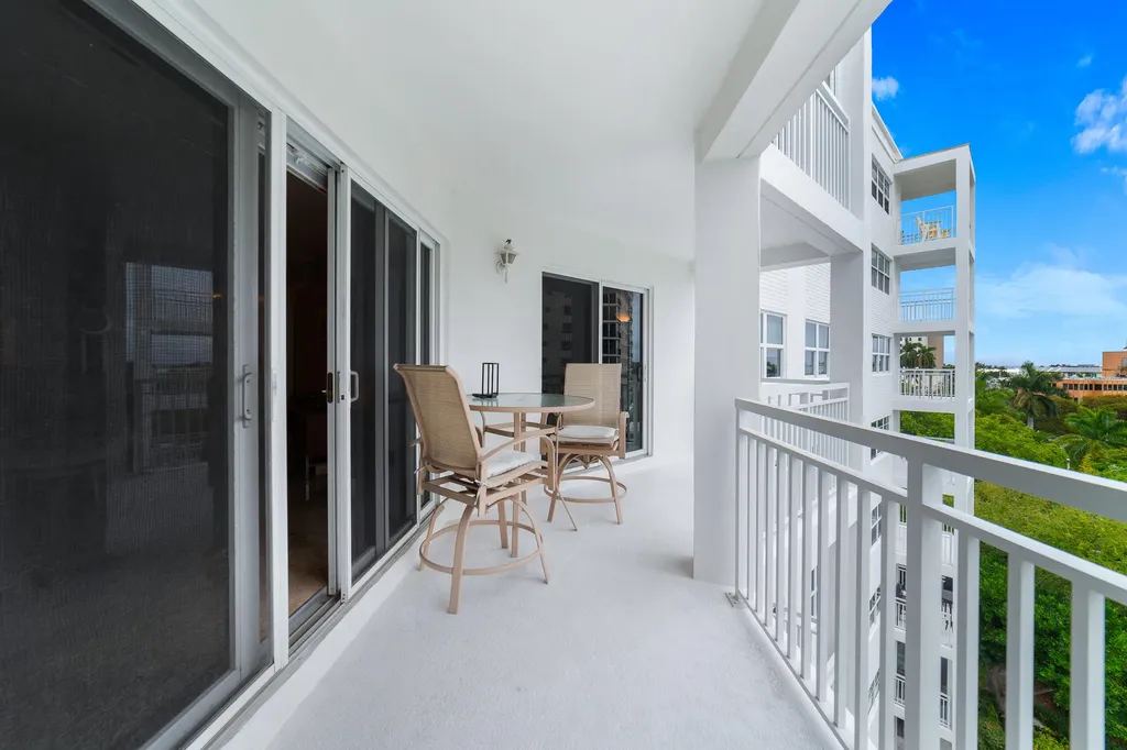 1000 Lowry Street Delray Beach FL 33483