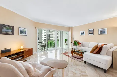 1000 Lowry Street Delray Beach FL 33483
