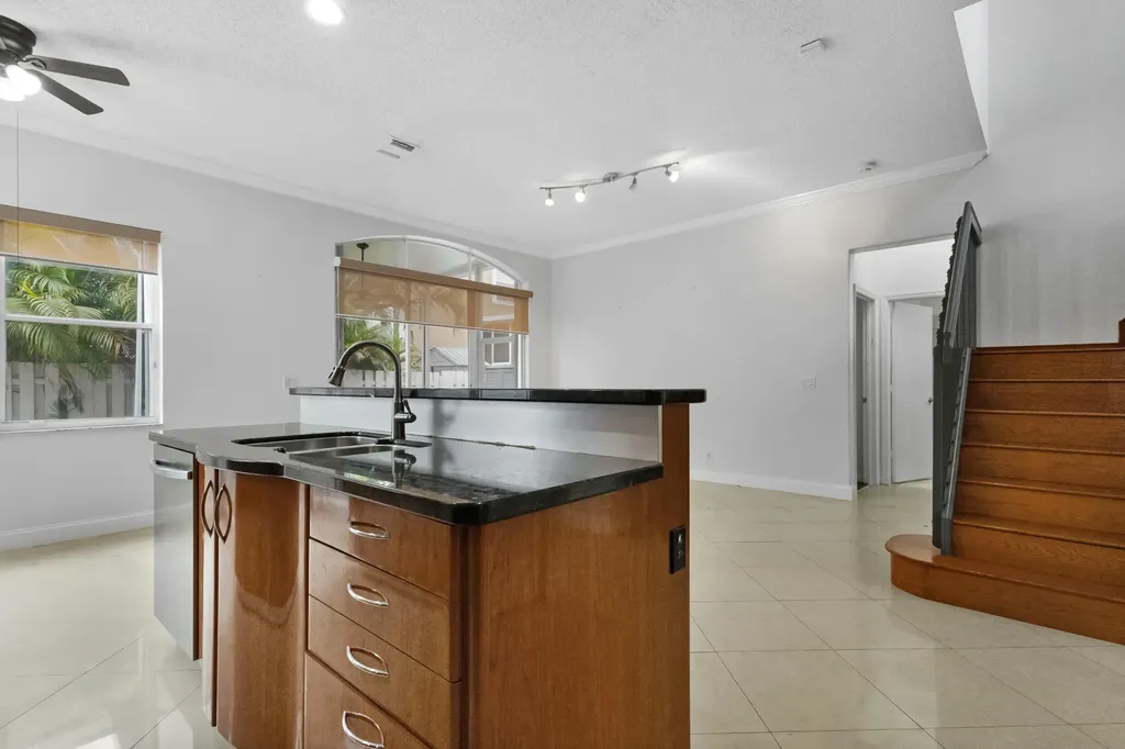 3768 SW 50th Court Hollywood FL 33312