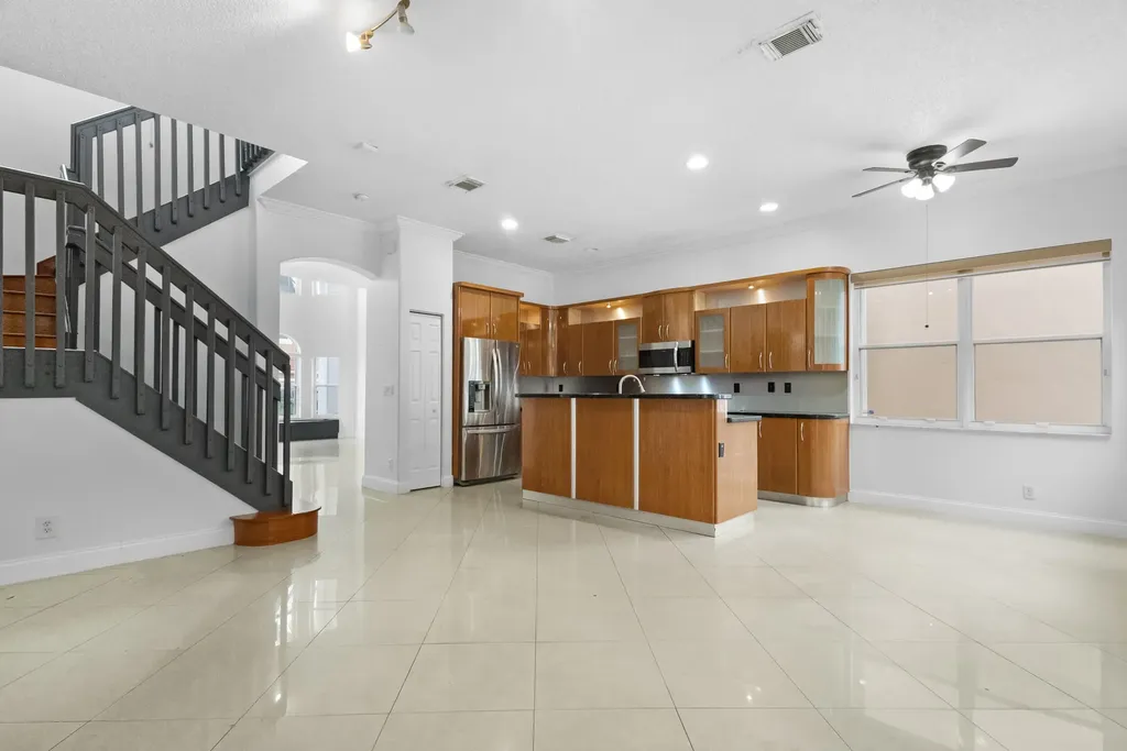 3768 SW 50th Court Hollywood FL 33312