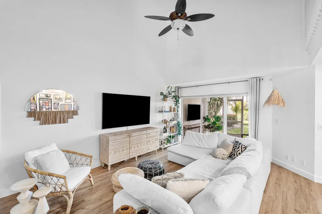 9007 Boca Gardens Circle S Boca Raton FL 33496