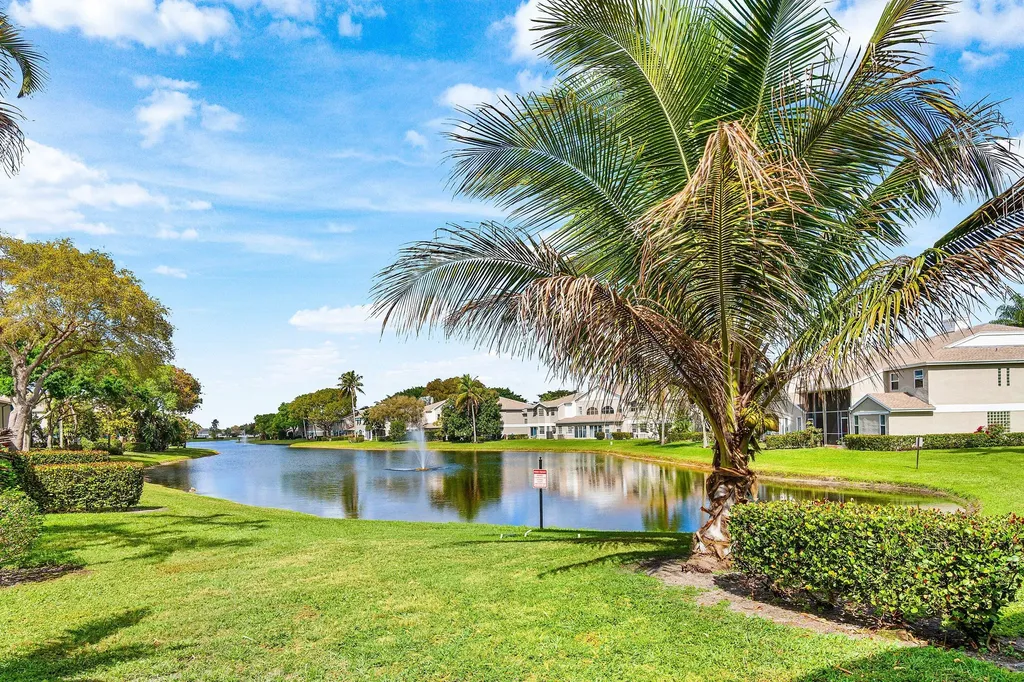 9007 Boca Gardens Circle S Boca Raton FL 33496