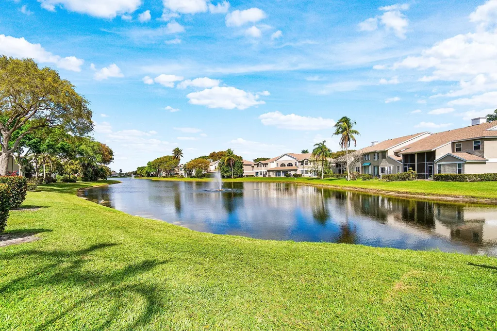 9007 Boca Gardens Circle S Boca Raton FL 33496