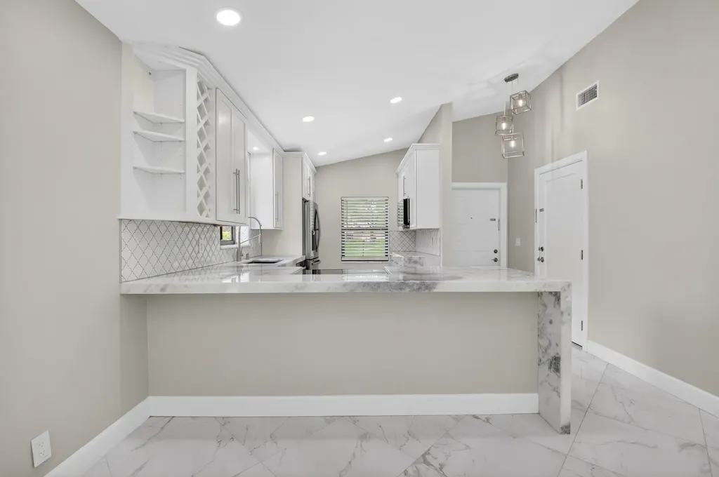 8216 Sweetbriar Way Boca Raton FL 33496