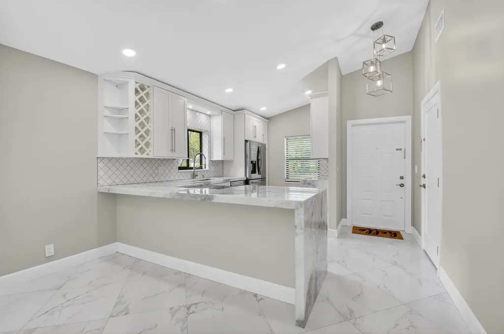 8216 Sweetbriar Way Boca Raton FL 33496