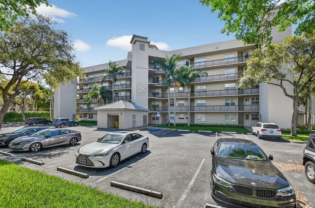 26 Royal Palm Way Boca Raton FL 33432