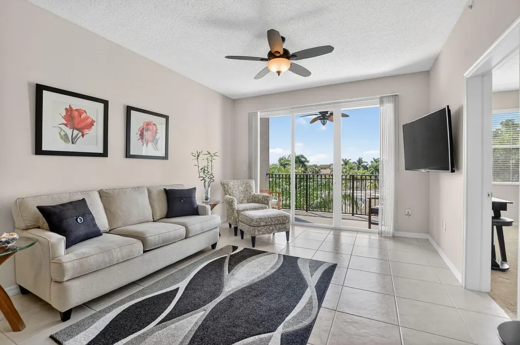 26 Royal Palm Way Boca Raton FL 33432