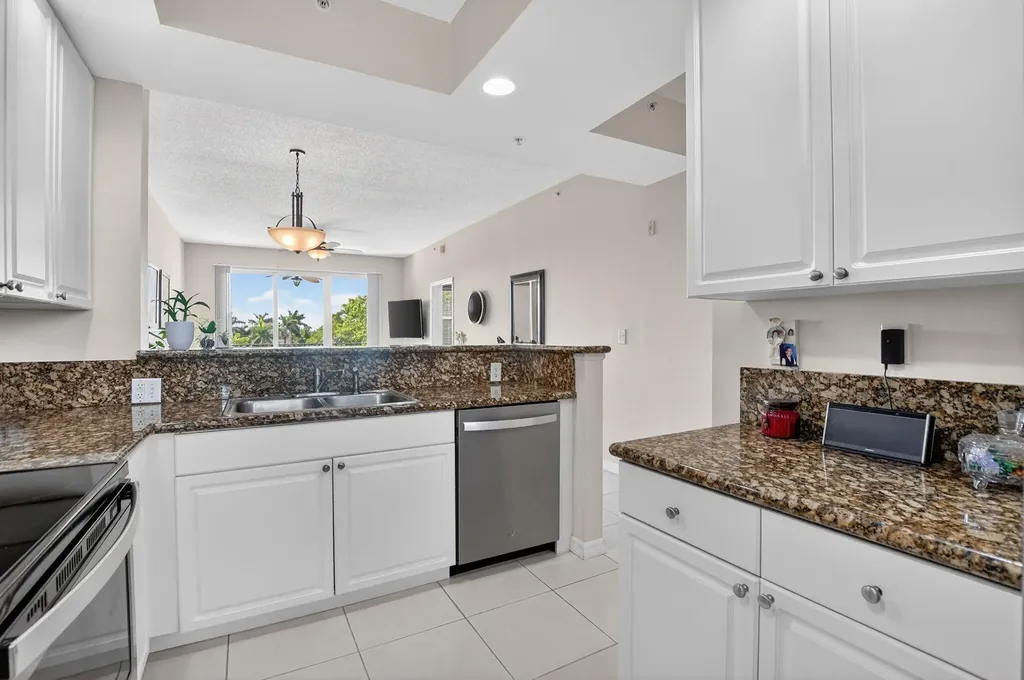 26 Royal Palm Way Boca Raton FL 33432