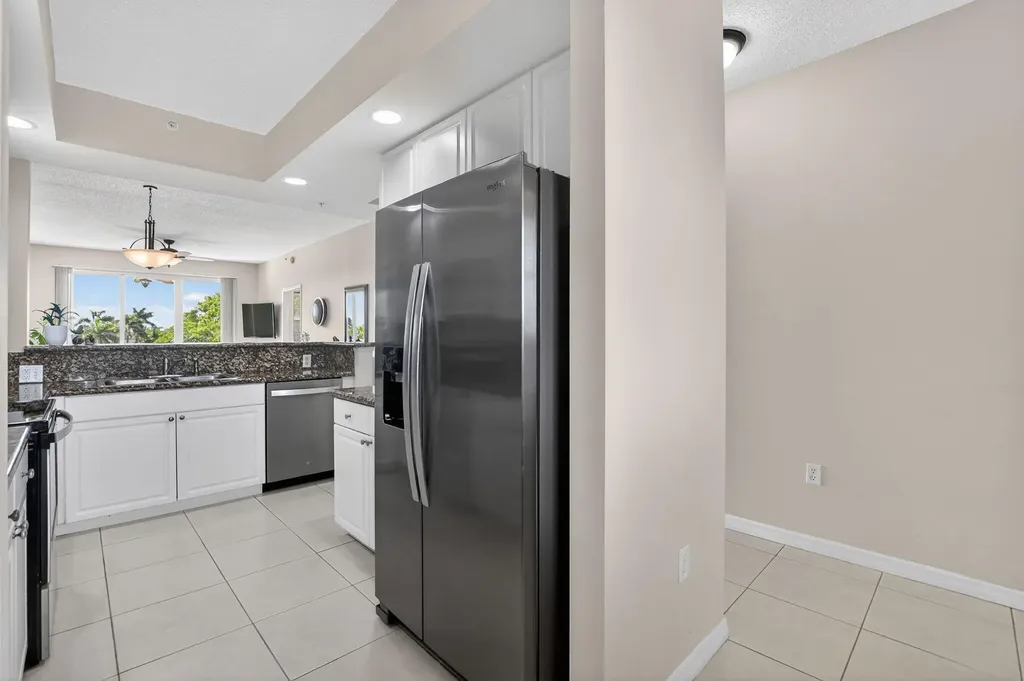 26 Royal Palm Way Boca Raton FL 33432