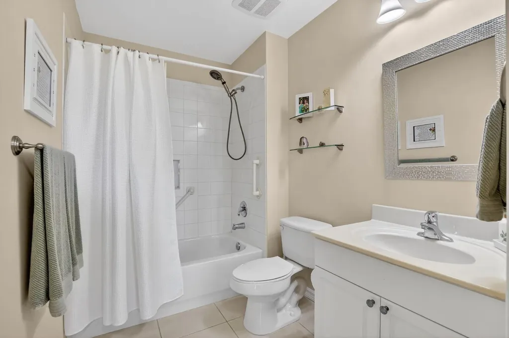 26 Royal Palm Way Boca Raton FL 33432