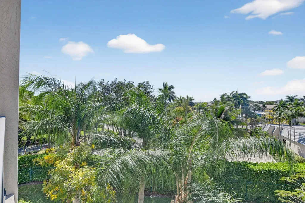 26 Royal Palm Way Boca Raton FL 33432