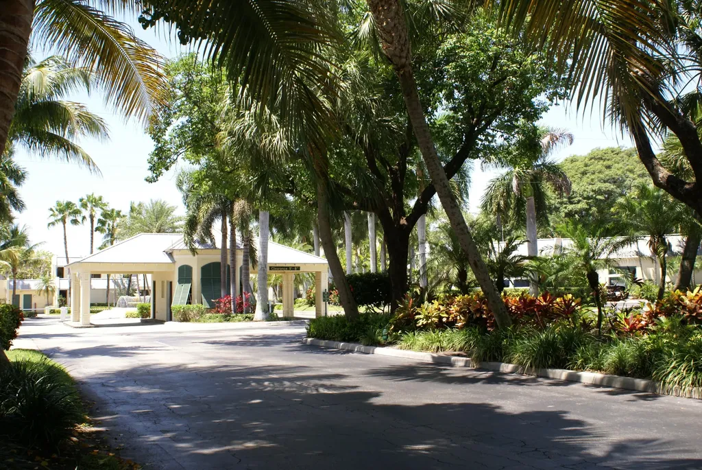 26 Royal Palm Way Boca Raton FL 33432