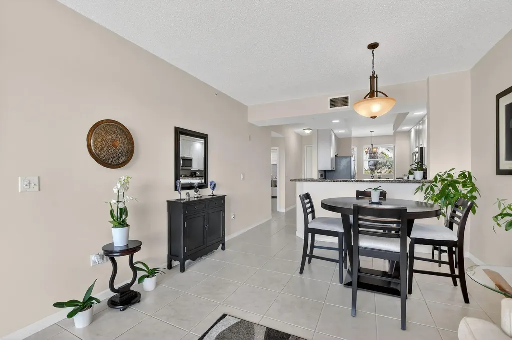 26 Royal Palm Way Boca Raton FL 33432