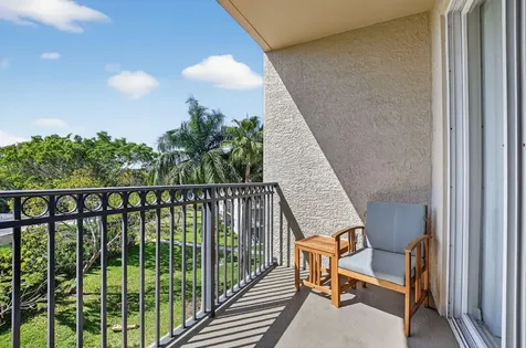 26 Royal Palm Way Boca Raton FL 33432