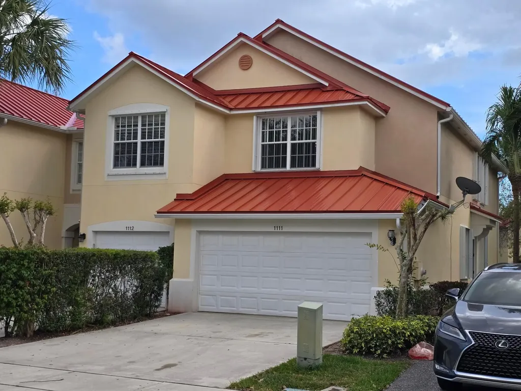 1111 Pinewood Lake Court Greenacres FL 33415