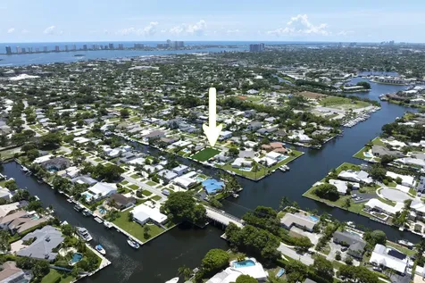 633 Kingfish Road North Palm Beach FL 33408