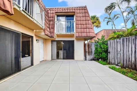 590 Green Springs Place West Palm Beach FL 33409