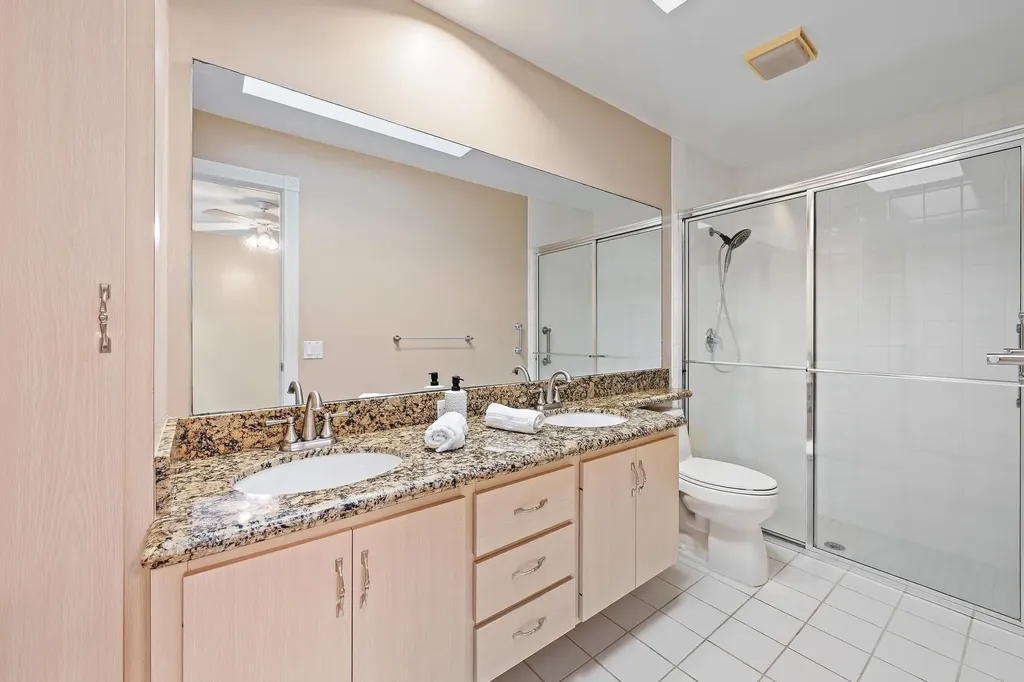 8404 Chapman Oak Court Palm Beach Gardens FL 33410