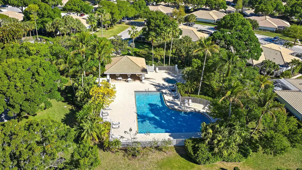 8404 Chapman Oak Court Palm Beach Gardens FL 33410