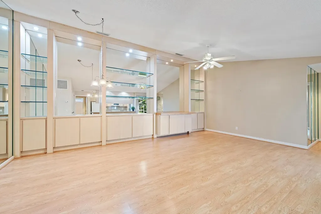 8404 Chapman Oak Court Palm Beach Gardens FL 33410