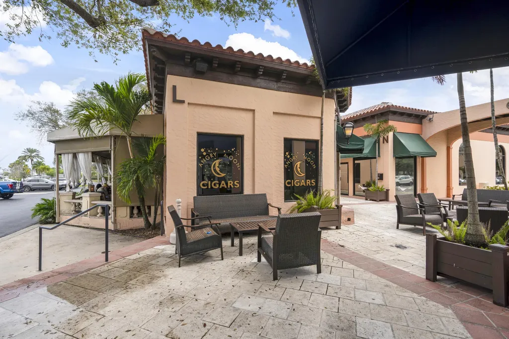 8404 Chapman Oak Court Palm Beach Gardens FL 33410