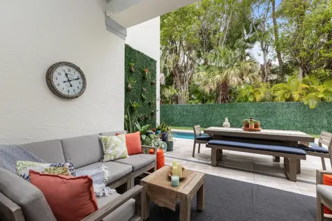 24 Grand Bay Estates Circle Key Biscayne FL 33149