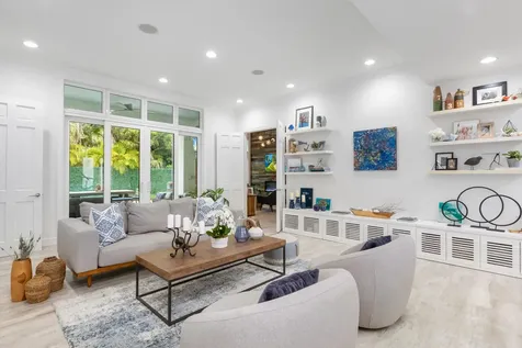 24 Grand Bay Estates Circle Key Biscayne FL 33149