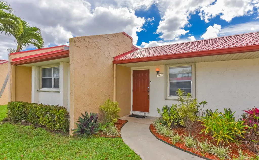 342 Lake Evelyn Drive West Palm Beach FL 33411