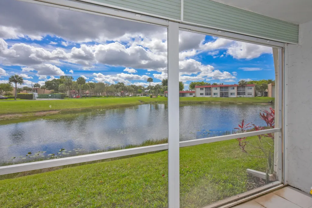 342 Lake Evelyn Drive West Palm Beach FL 33411