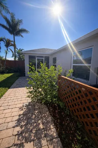 828 Greenleaf Circle Vero Beach FL 32960