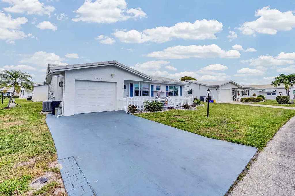 2105 Alfred Drive Boynton Beach FL 33426