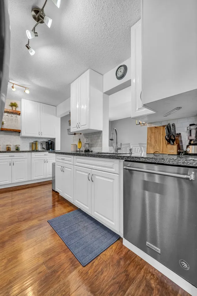 2105 Alfred Drive Boynton Beach FL 33426