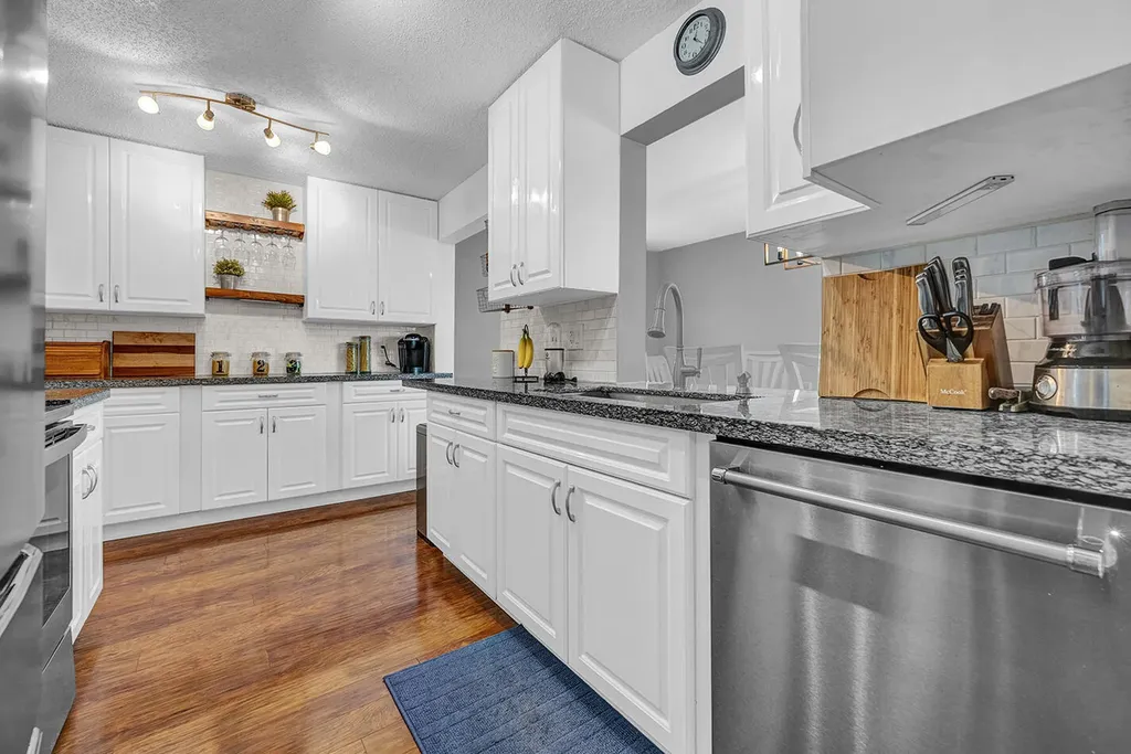 2105 Alfred Drive Boynton Beach FL 33426