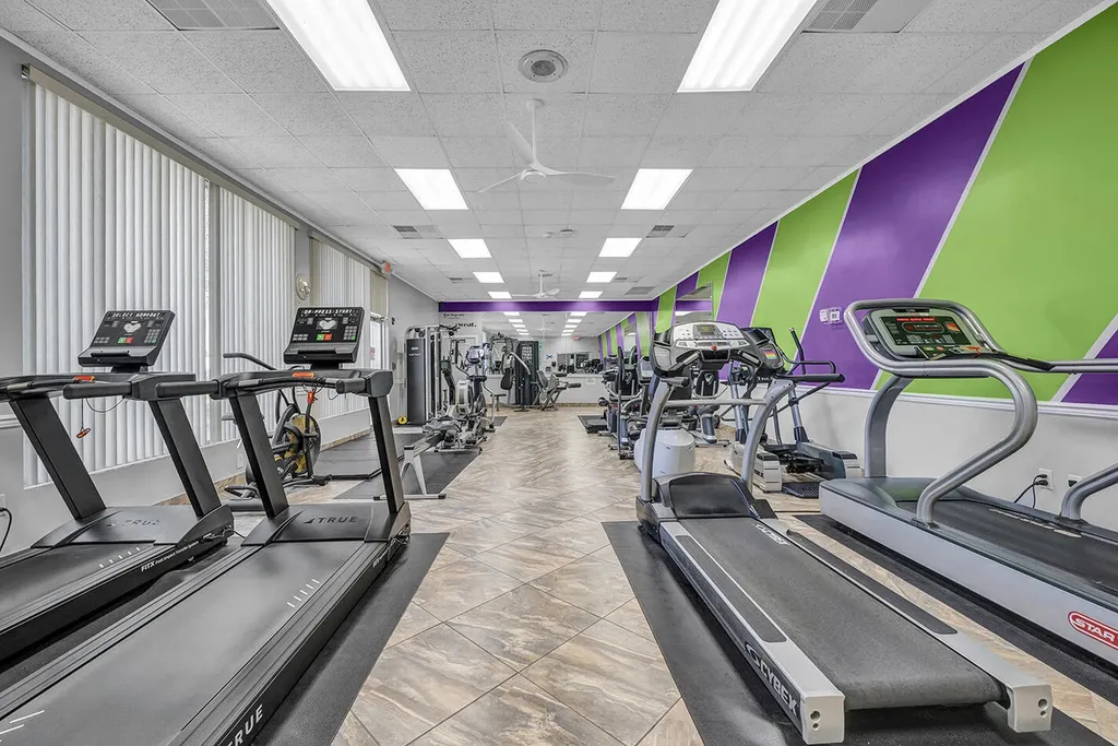 2105 Alfred Drive Boynton Beach FL 33426
