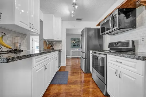2105 Alfred Drive Boynton Beach FL 33426