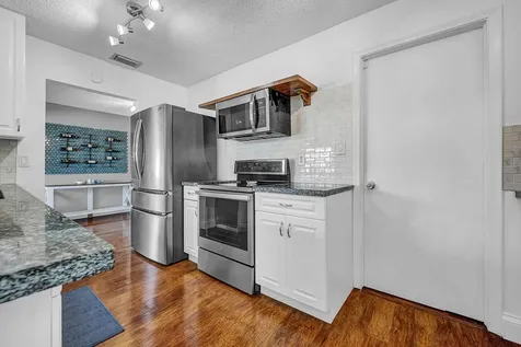 2105 Alfred Drive Boynton Beach FL 33426