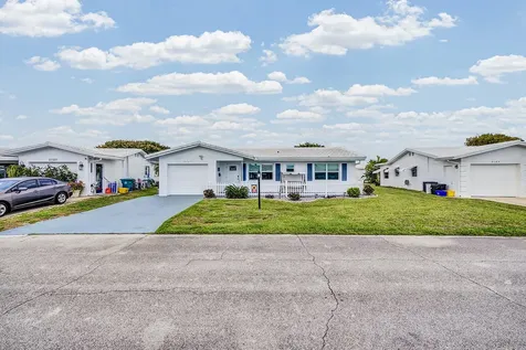 2105 Alfred Drive Boynton Beach FL 33426