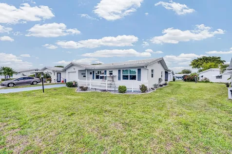 2105 Alfred Drive Boynton Beach FL 33426