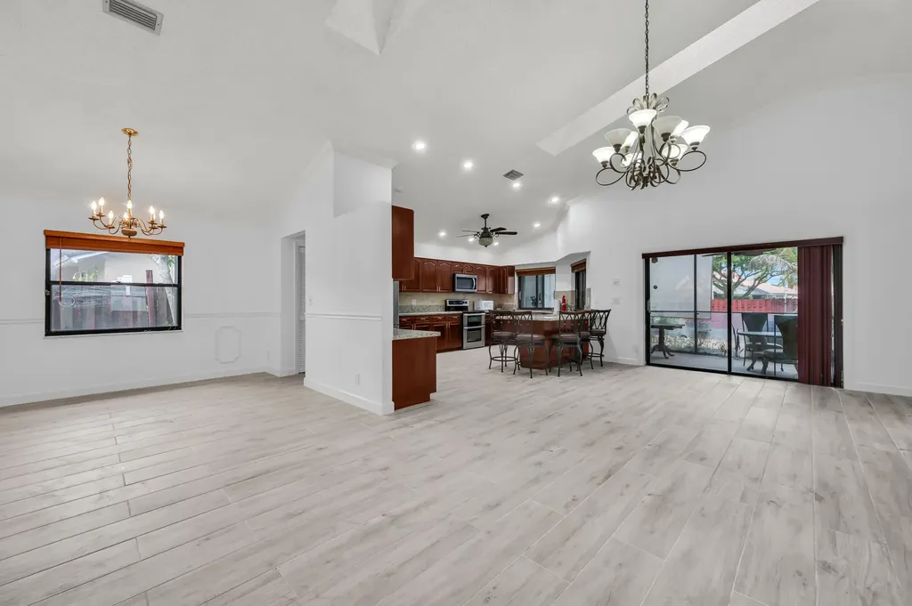 7619 Silver Woods Court Boca Raton FL 33433